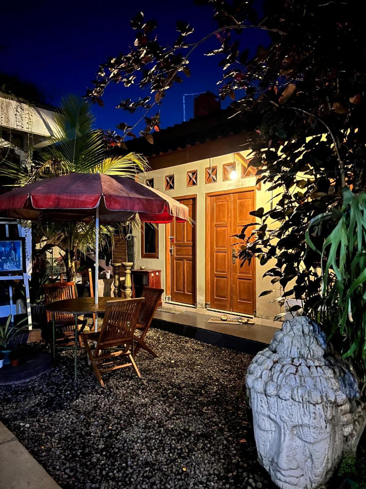 Rumah Pathuk Syariah Homestay Yogyakarta Kültér fotó